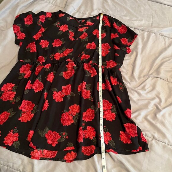 Torrid Size 2 Rose Floral Print Georgette Blouse - Picture 7 of 9